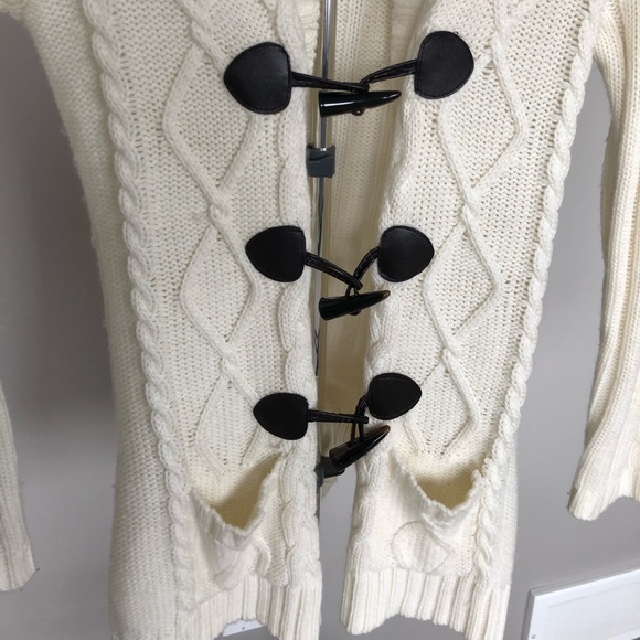 Cardigan - Picture 2 of 4